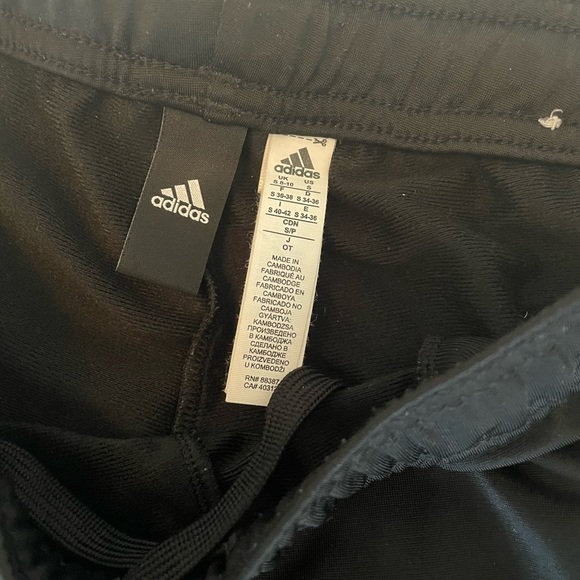 Adidas classic track pants - Picture 3 of 3